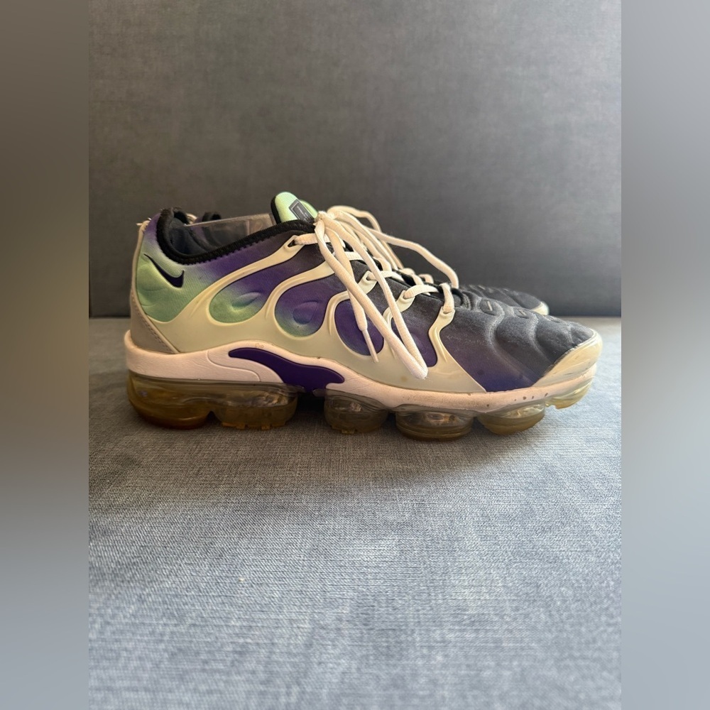 Nike Air VaporMax Plus Grape Lace Up Sneakers Mens Casual Lace Up Streetwear
